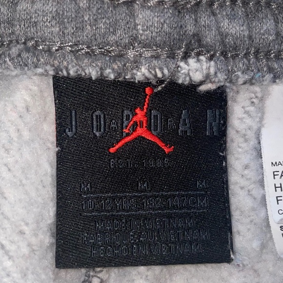 JORDAN SWEATSUIT SZ 10/12 - Picture 16 of 16